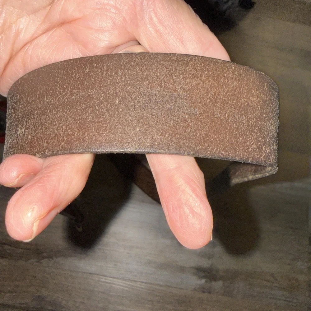 Women's EDDIE BAUER Classic Brown Leather Belt MEDIUM (33-37